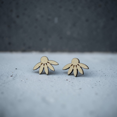Daisy Wood Stud Earrings