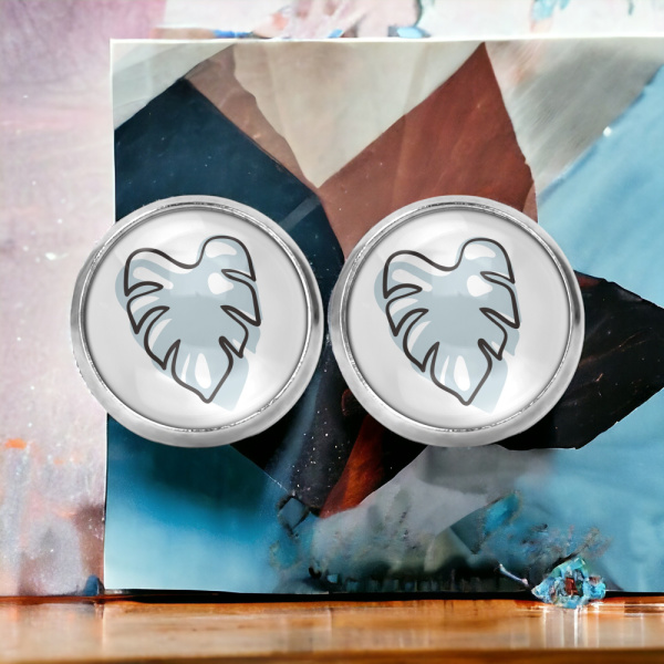 Monstera Leaf Image Earrings
