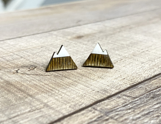 Mountain Wood Studs (more colors)
